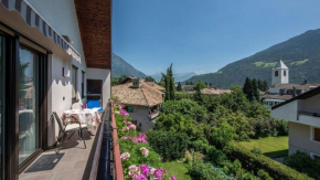 Schnitzer Ferienwohnung Enzian Parcines